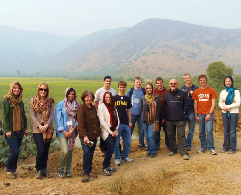 Student and faculty participants in IIHR’s International Perspectives study-abroad course in Mewat, India.